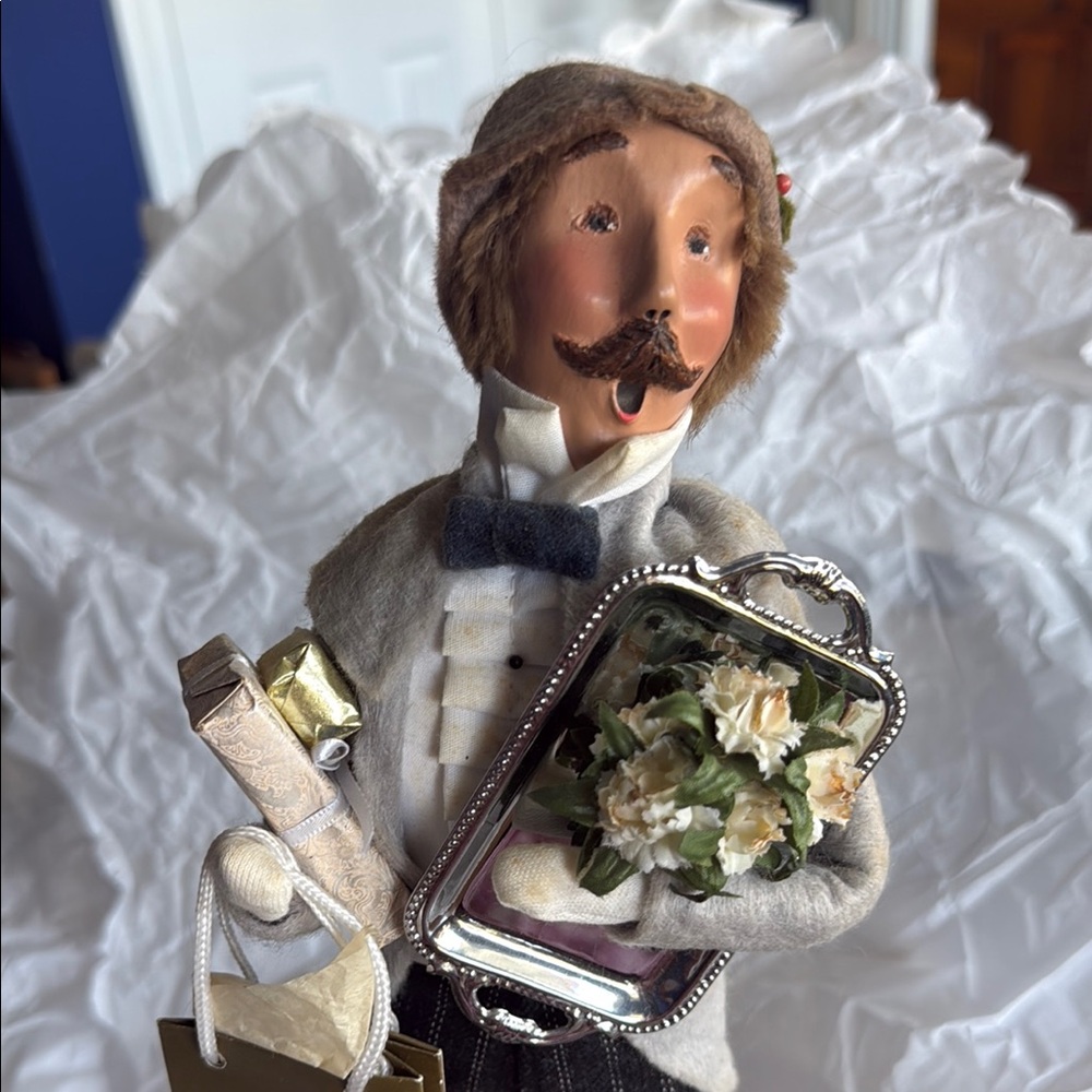 Charming Figurine with Flowers and Tray